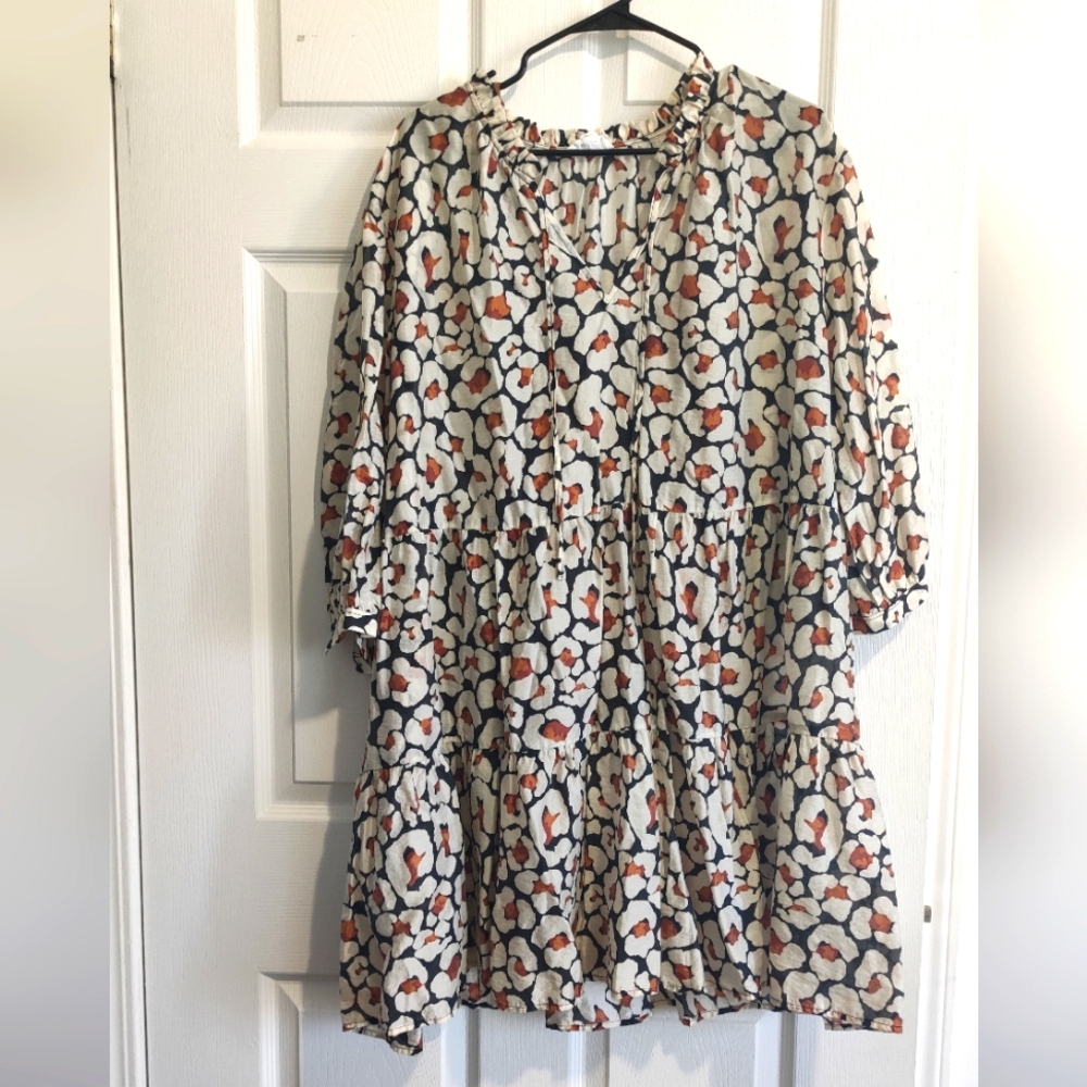 Stylish Women's Midi Dress - Black and Orange Pattern